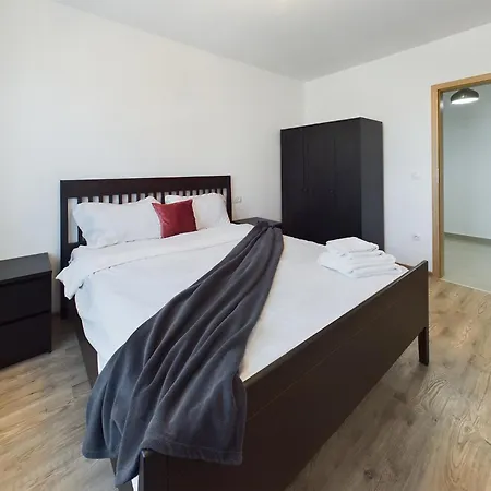 Hulu N.l.41 Apartment Brasov
